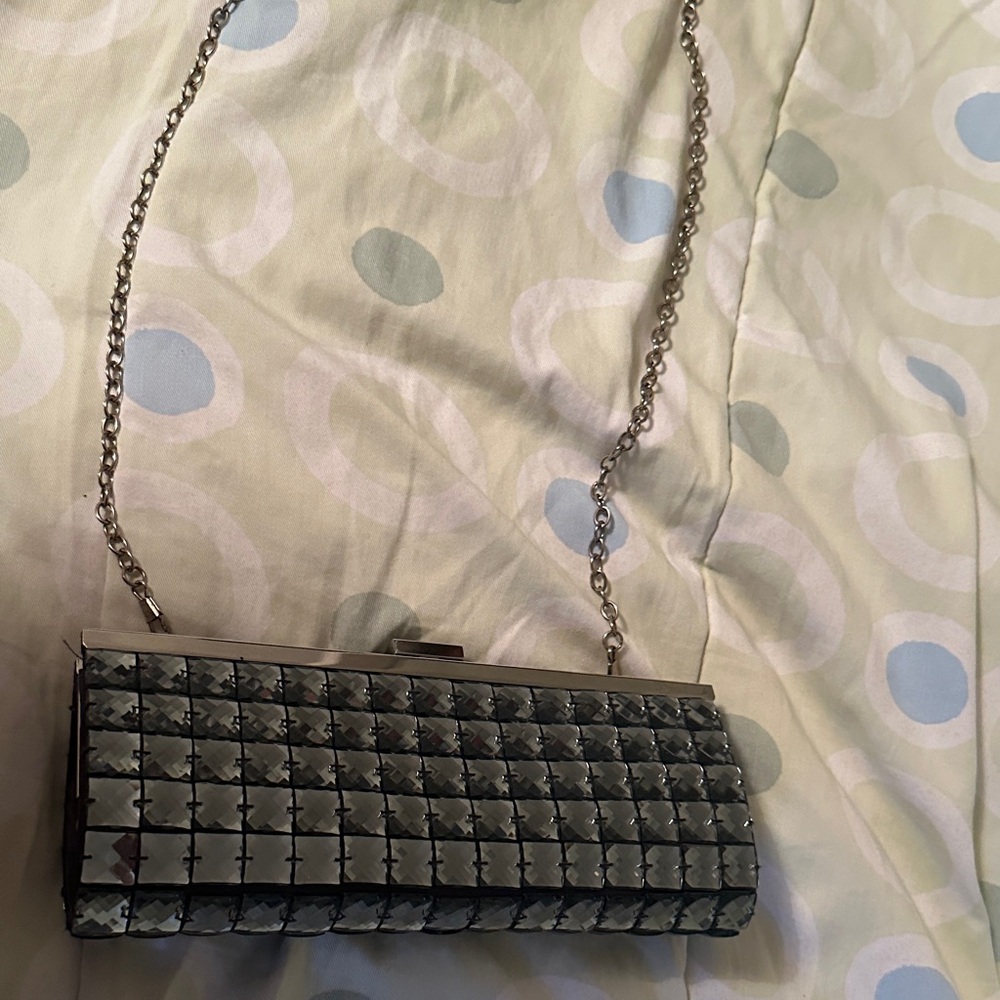 Chic Silver Chain Clutch